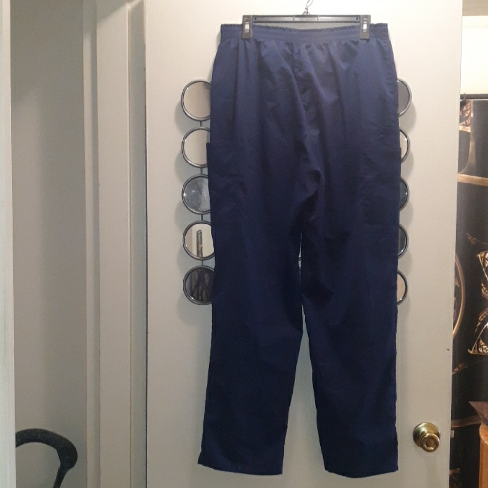 🌺EPIC SCRUB Pants - Picture 3 of 3